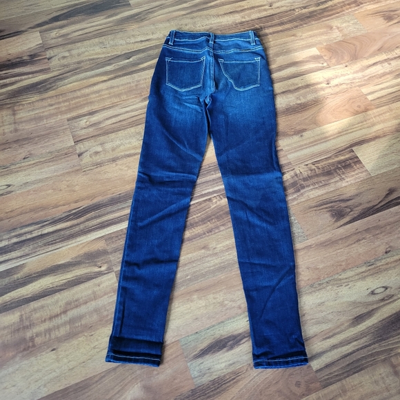 KanCan Size 5/26  High Rise Skinny Jeans LIKE NEW - Picture 3 of 6